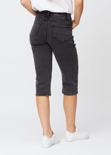 Dunkelgraue Denim-regular-Capris von hinten gesehen, damit man das gesamte Produkt sehen kann.