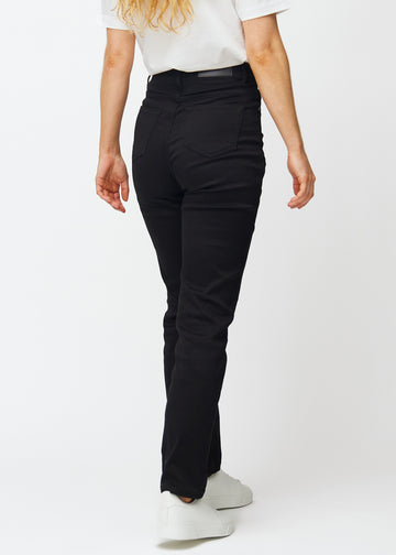 Schwarze hochtaillierte regular jeans von hinten gesehen, damit man das ganze Produkt sehen kann.