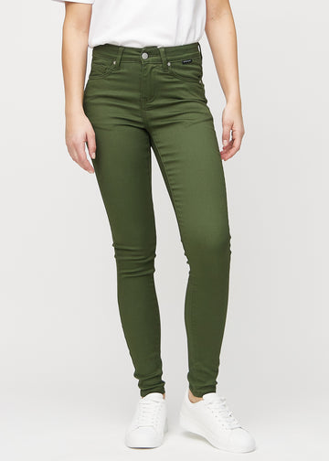 Skinny-Jeans für Damen in Dunkelgrün, Farbe Renewals. Vorderansicht an einem Model; die Jeans liegen eng am Bein an.